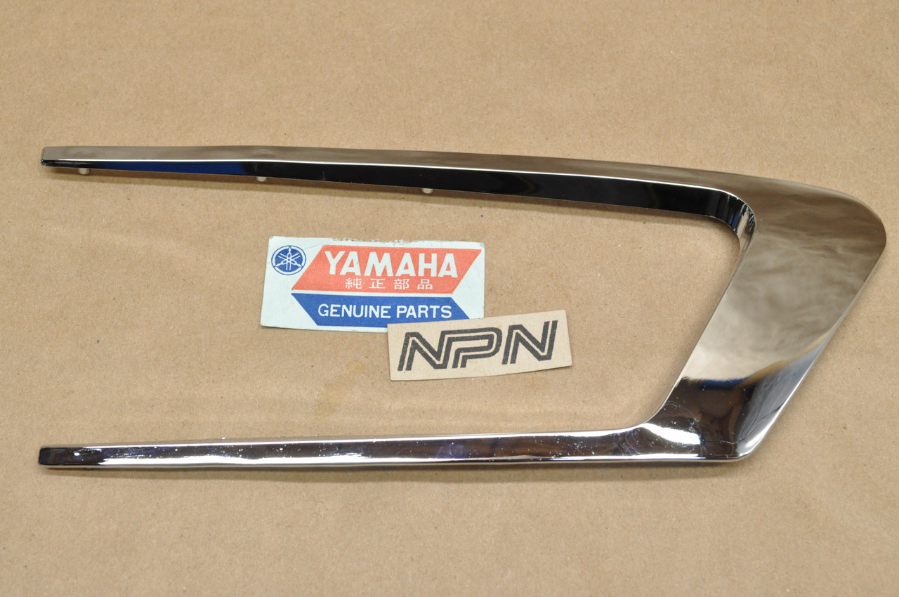 NOS Yamaha TX650 XS1 XS2 Left Side Cover Plastic Trim Piece 256