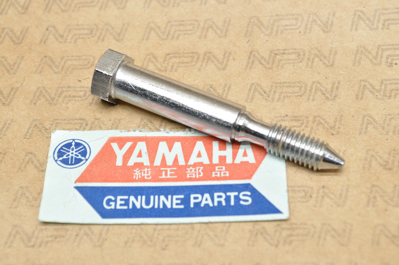 NOS Yamaha TX650 XS1 XS2 Side Cover Bolt 256-21712-02