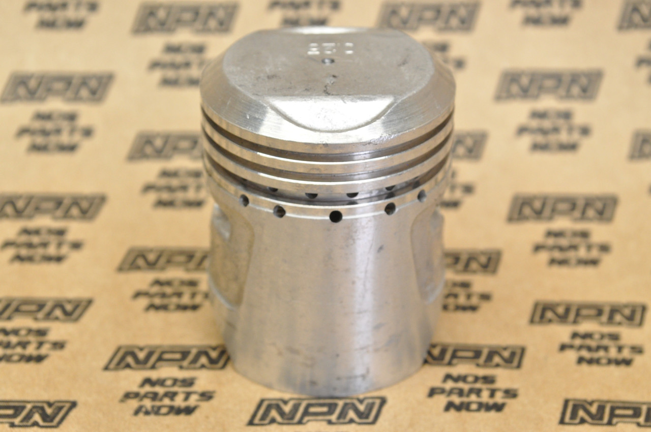 NOS Honda CA105T C105 T Piston .25 Oversize 13102-002-000