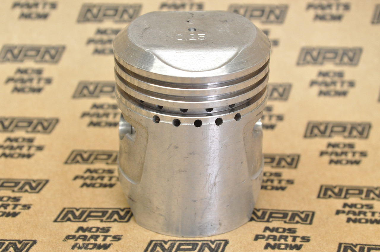 NOS Honda CA105T C105 T Piston .25 Oversize 13102-002-000