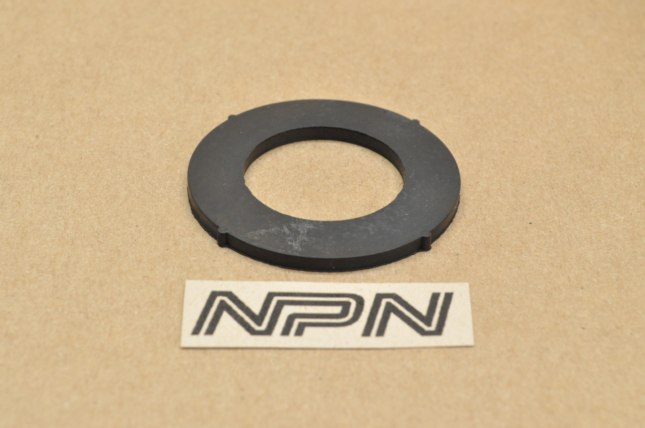 NOS Honda C110 CB160 CB750 CL160 CL70 CL90 P50 S65 Gas Cap Gasket 17631-253-010
