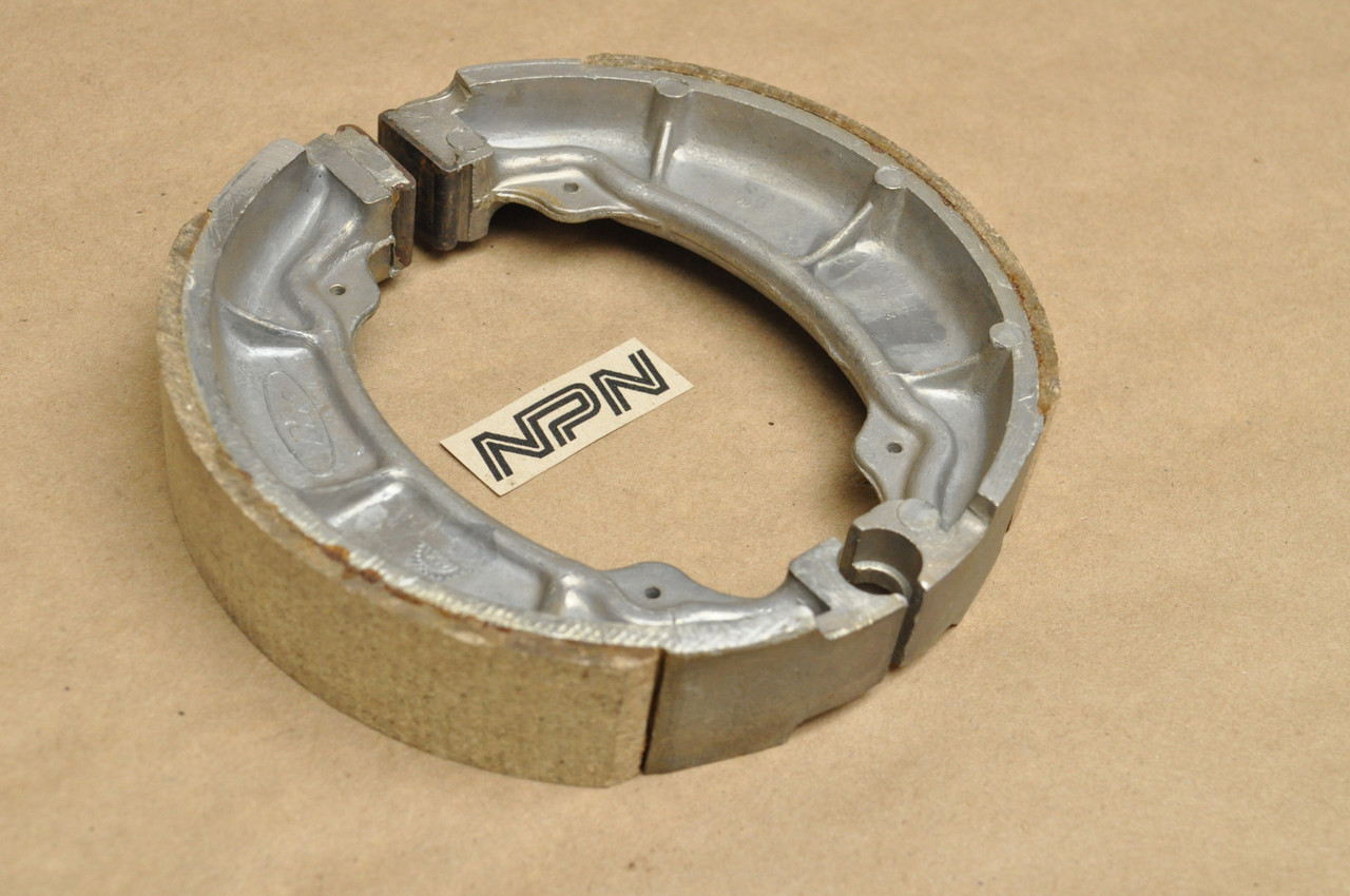 NOS Honda CA160 CA95 Front or Rear Brake Shoe Pad Set 45120-200-000