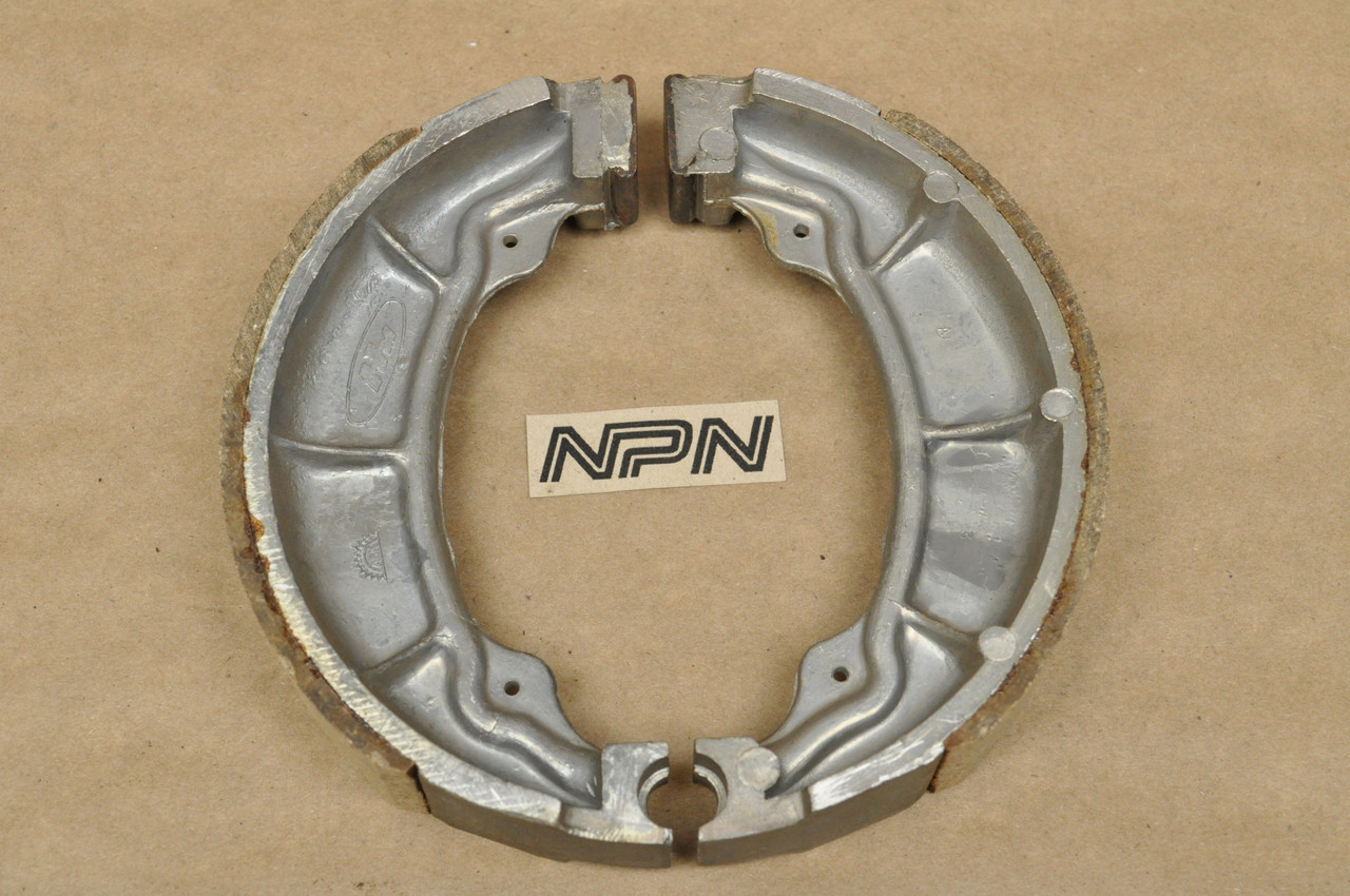 NOS Honda CA160 CA95 Front or Rear Brake Shoe Pad Set 45120-200-000