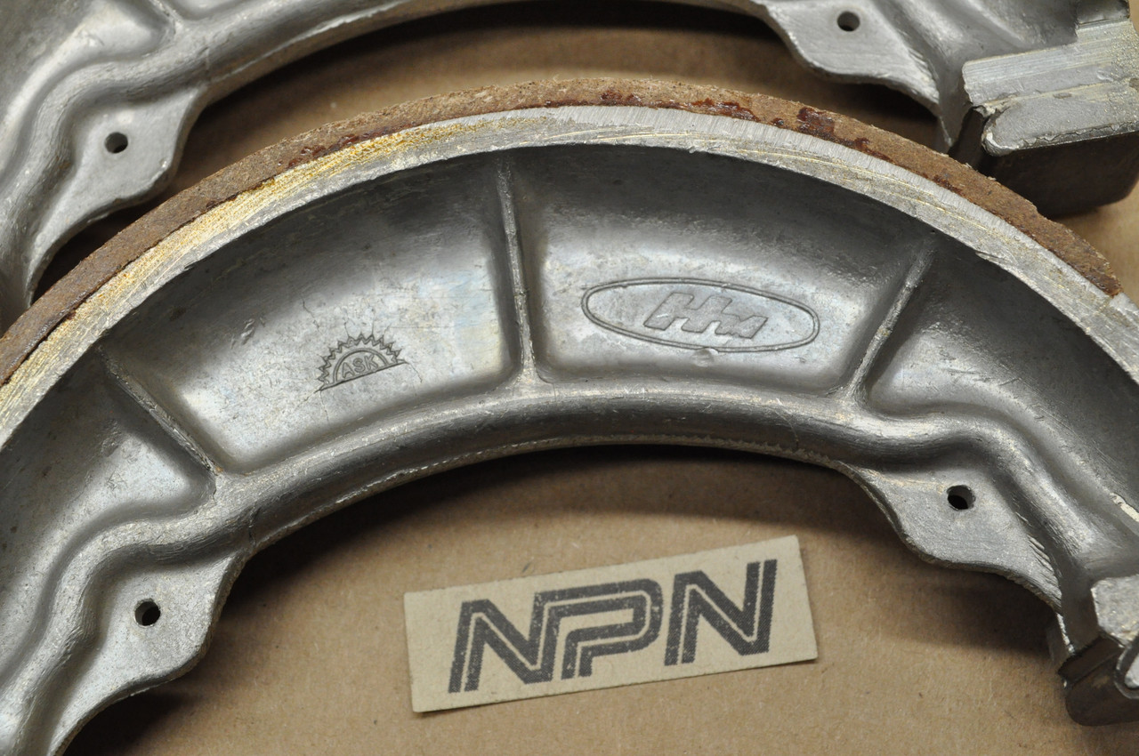 NOS Honda CA160 CA95 Front or Rear Brake Shoe Pad Set 45120-200-000