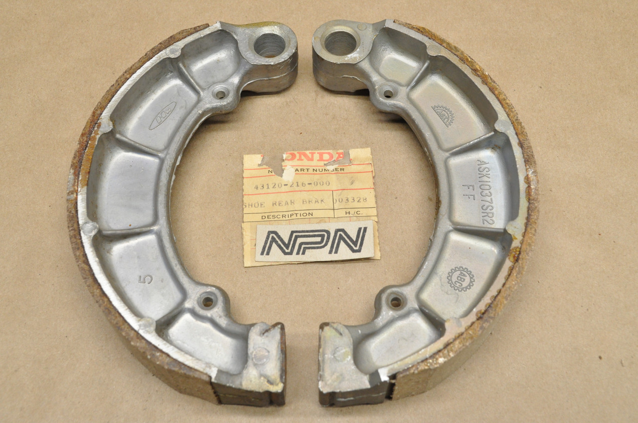 NOS Honda CB160 CL160 Rear Wheel Brake Shoe Pad Set 43120-216-000