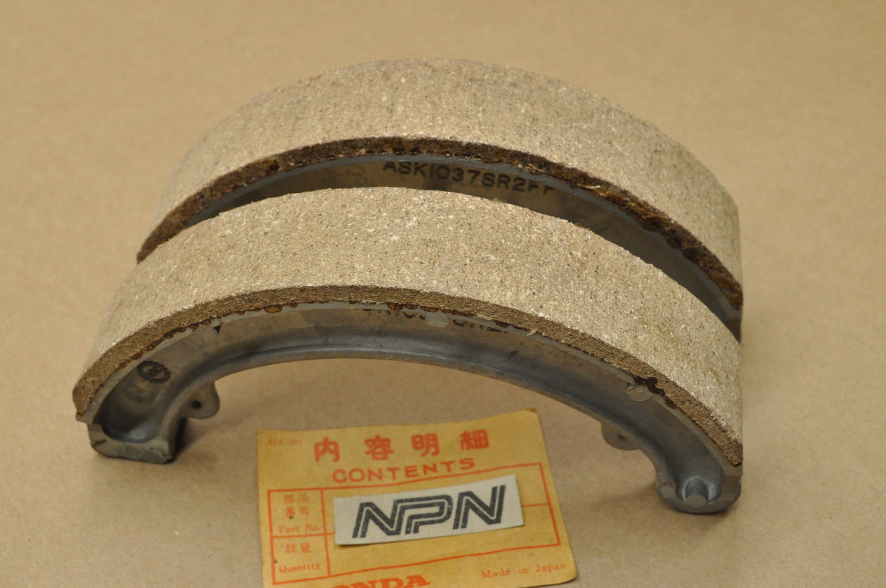 NOS Honda CB350 CL350 CL360 SL350 Front Wheel Brake Shoe Pad Set 45120-286-000