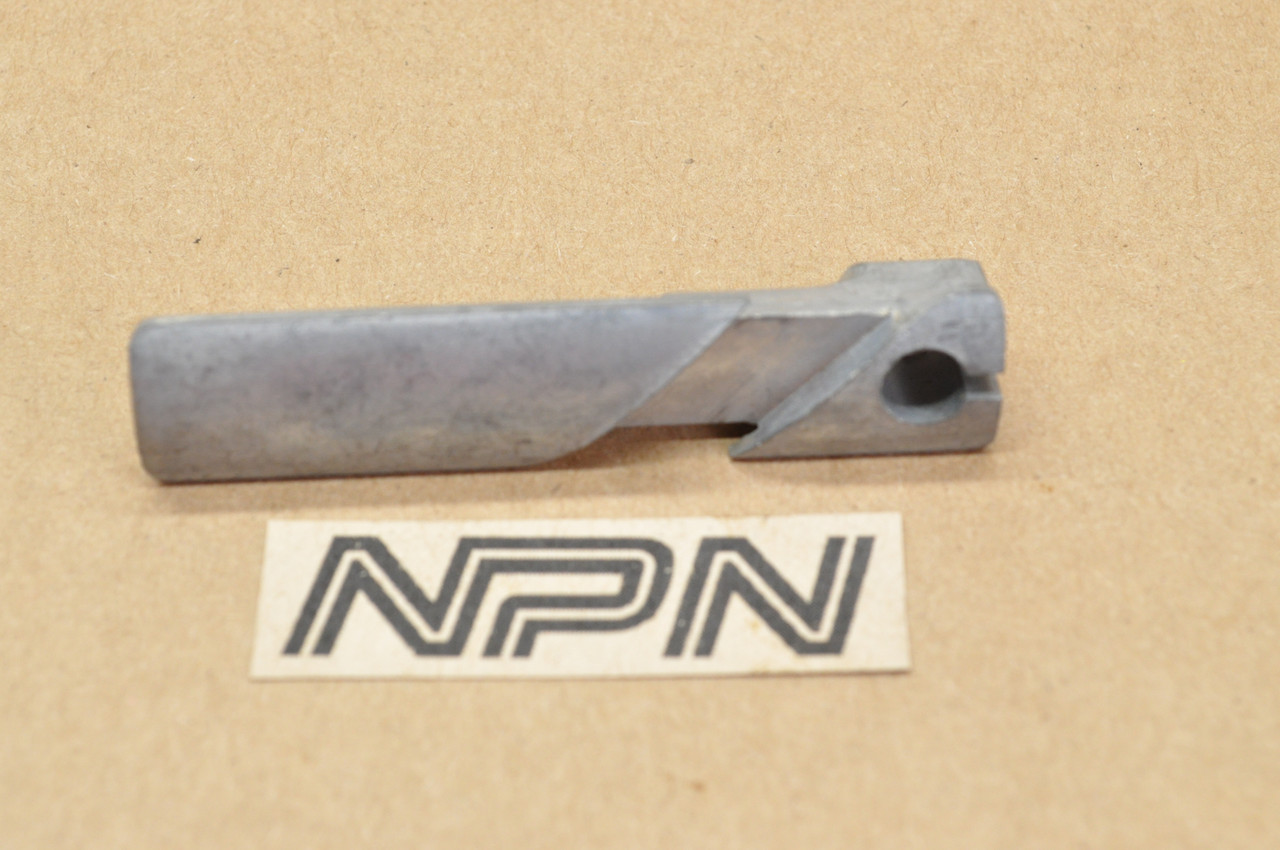 NOS Honda CA77 CA95 CB100 CB125 CL100 CL70 CT90 S90 Throttle Hinge 53161-250-000