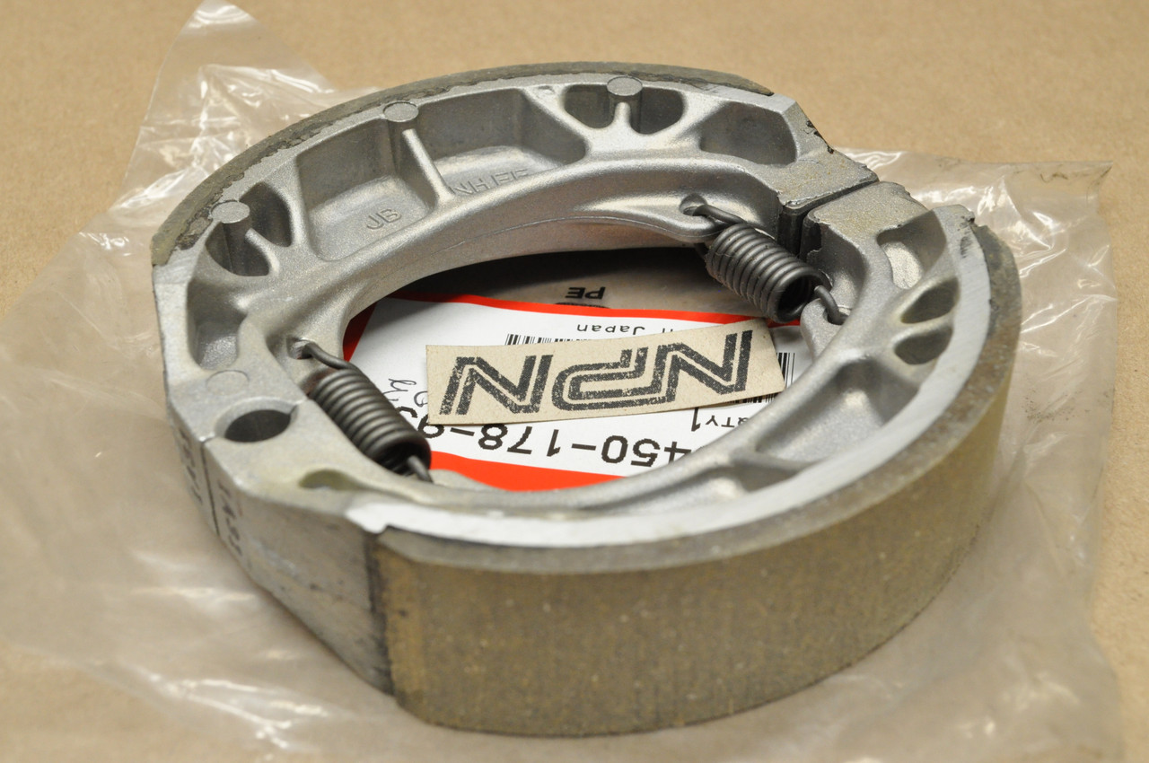 NOS Honda CL100 CT70 CT90 S65 SL70 ST90 XR75 Z50 Brake Shoe Kit 06450-178-932
