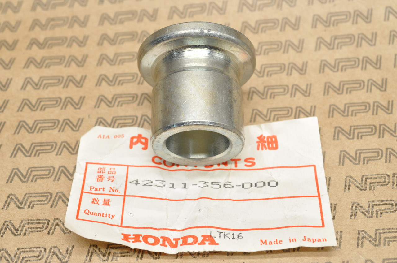 NOS Honda GL1000 Gold Wing XL250 XL350 Rear Wheel Axle Side Collar 42311-356-000