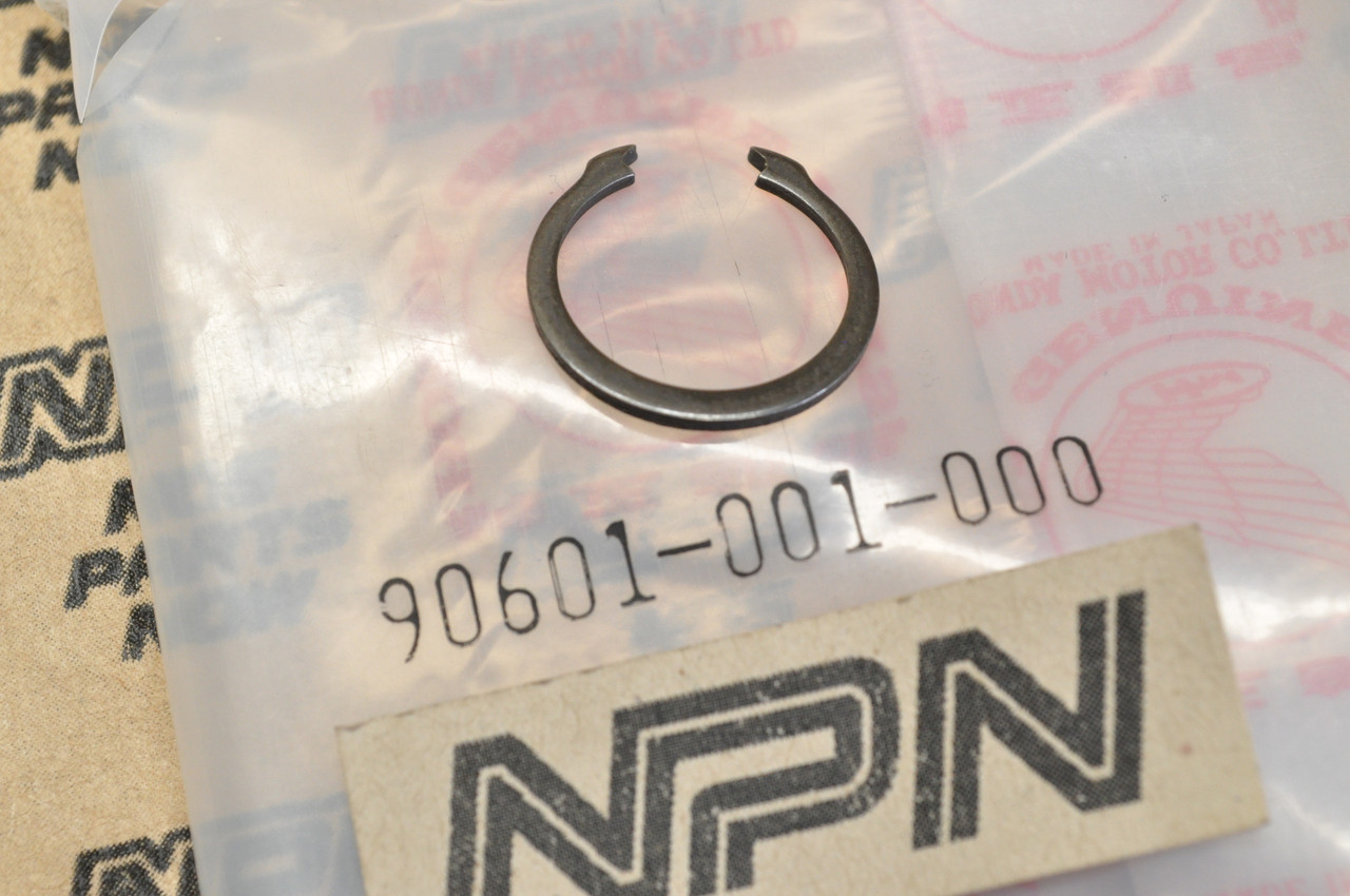 NOS Honda ATC70 C70 C100 C102 C110 CL70 CR80 XR75 Z50 Circlip 17mm 90601-001-000