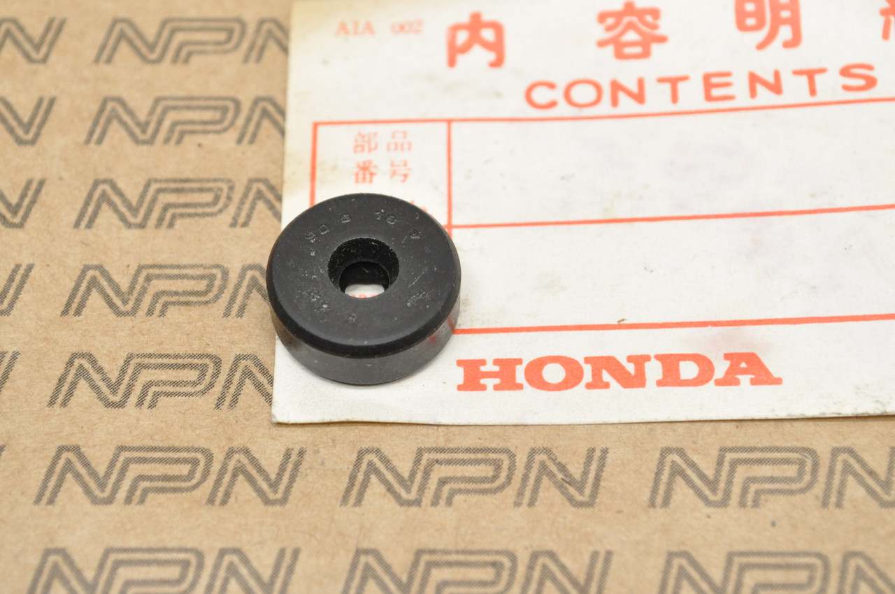 NOS Honda P50 Little Honda Crank Case Oil Seal 5x18x7 91215-044-010