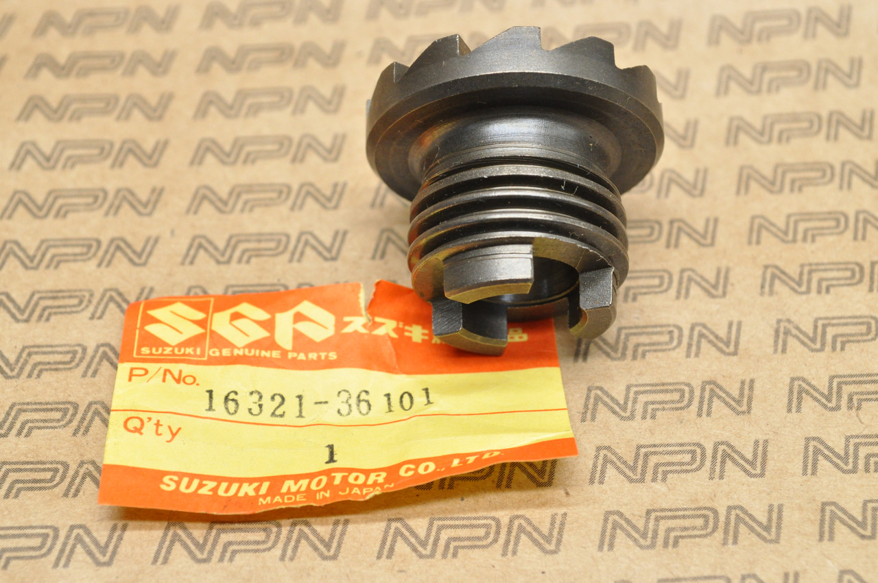 NOS Suzuki 1973-77 GT185 Oil Pump Drive Gear 16321-36101