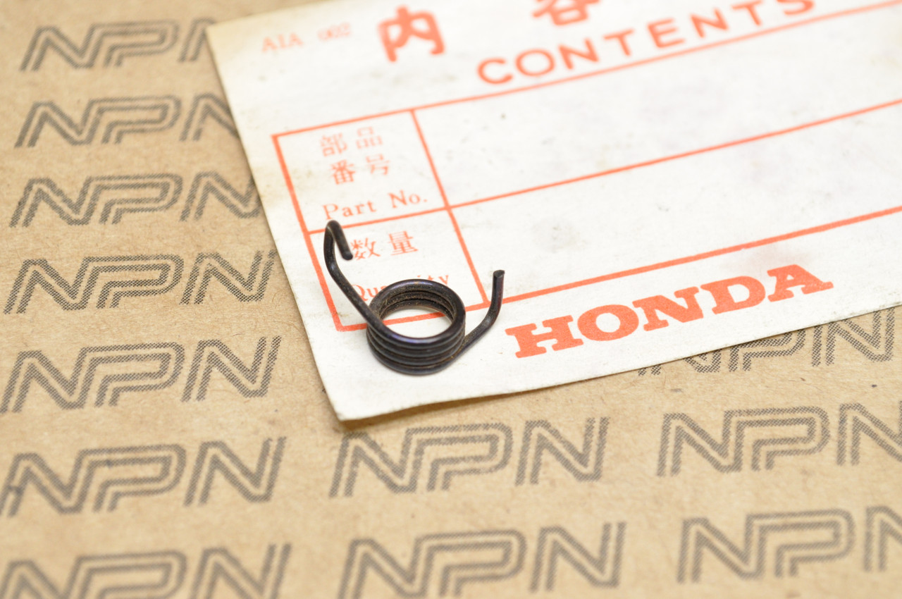 NOS Honda C100 CA100 Kick Starter Pawl Spring 28228-001-040