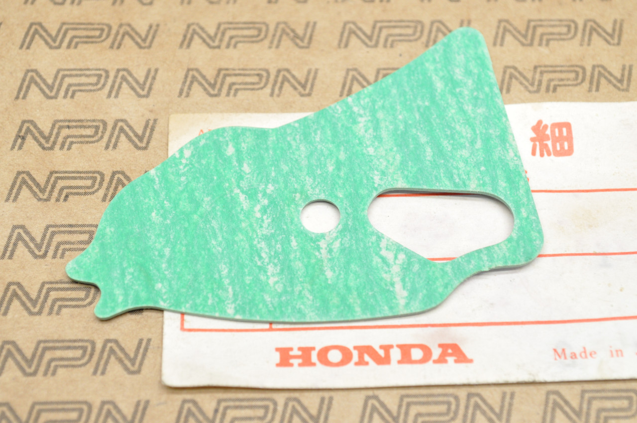 NOS Honda TRX250 X TRX300 EX TRX300X Fourtrax Breather Plate Gasket 11105-HC0-680