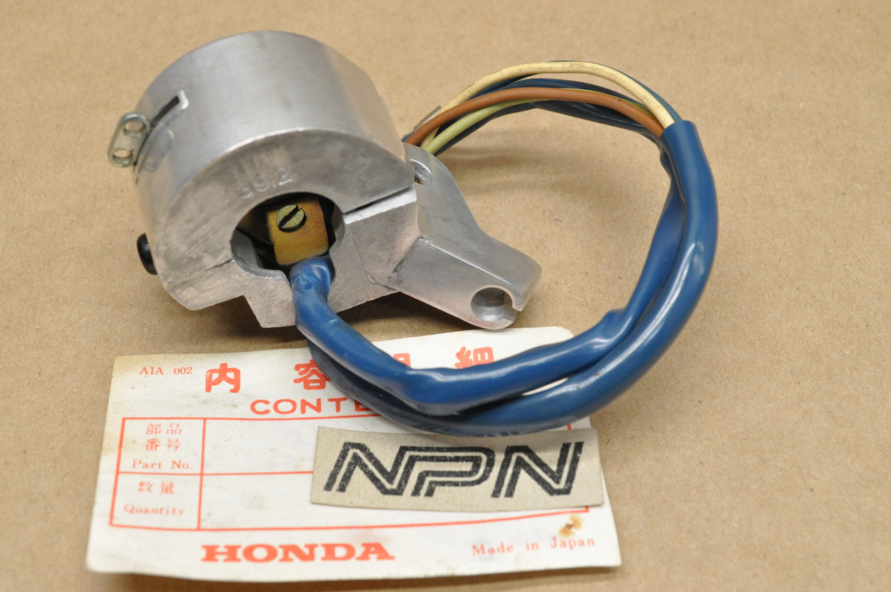 NOS Honda C105 T CA105 T Horn & Lighting Dimmer Left Control Switch 35300-001-810