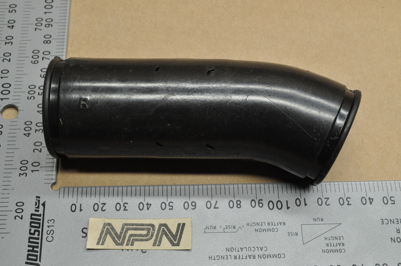 NOS Honda CL72 CL77 Right Air Cleaner Filter Connecting Tube 17253-273-000