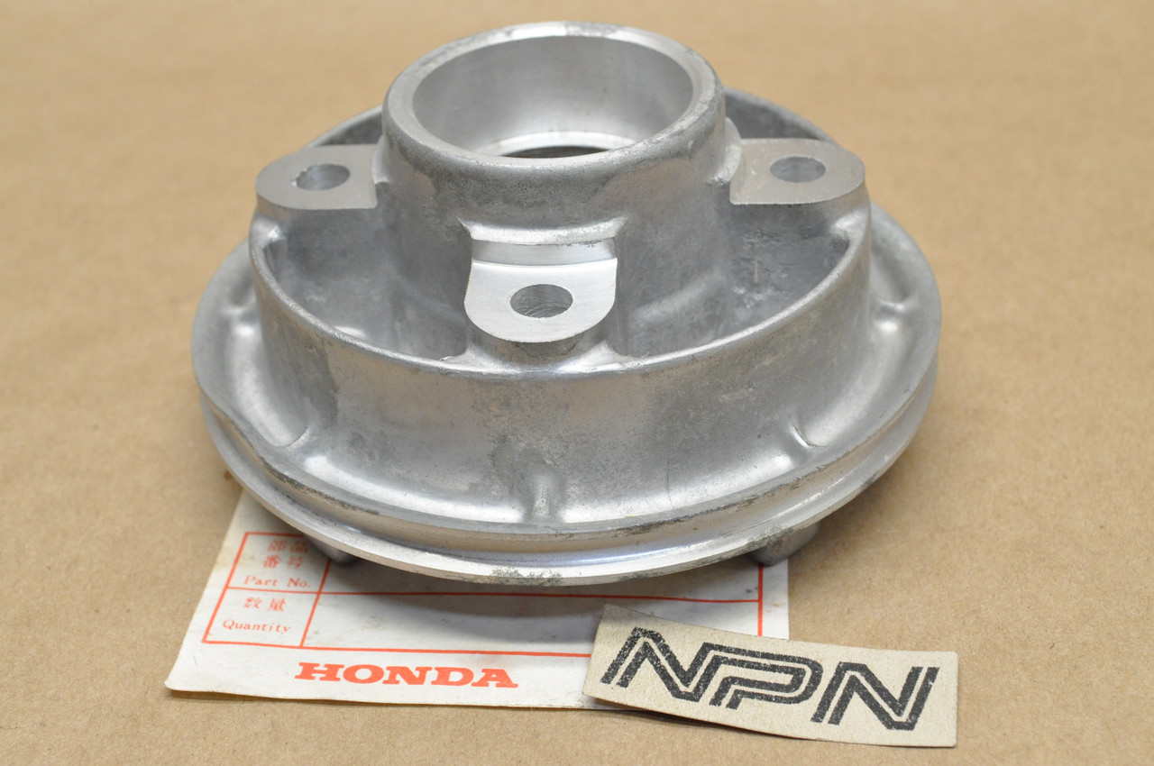 NOS Honda C100 C102 C105 C200 CA200 CM91 S65 Final Drive Flange 42610-030-000