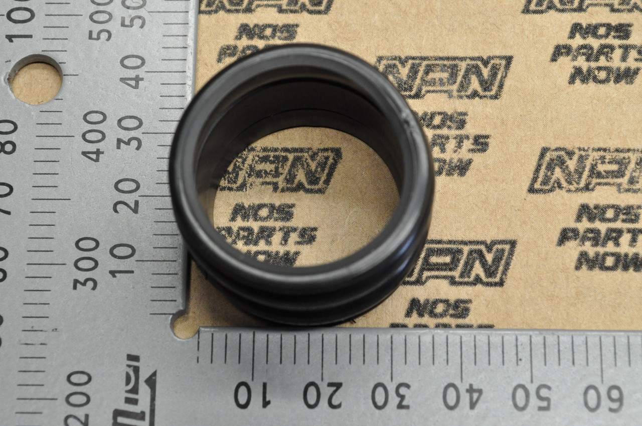 NOS Honda CL90 S90 Air Cleaner Filter Carburetor Connect Tube Boot 17253-028-010