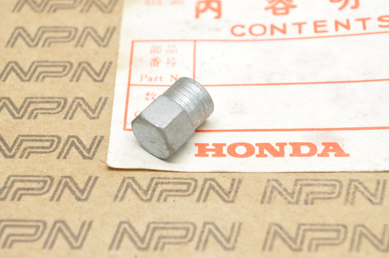 NOS Honda CA72 CA77 CB72 CB77 CL72 CL77 Crank Case Sealing Nut 90241-259-000