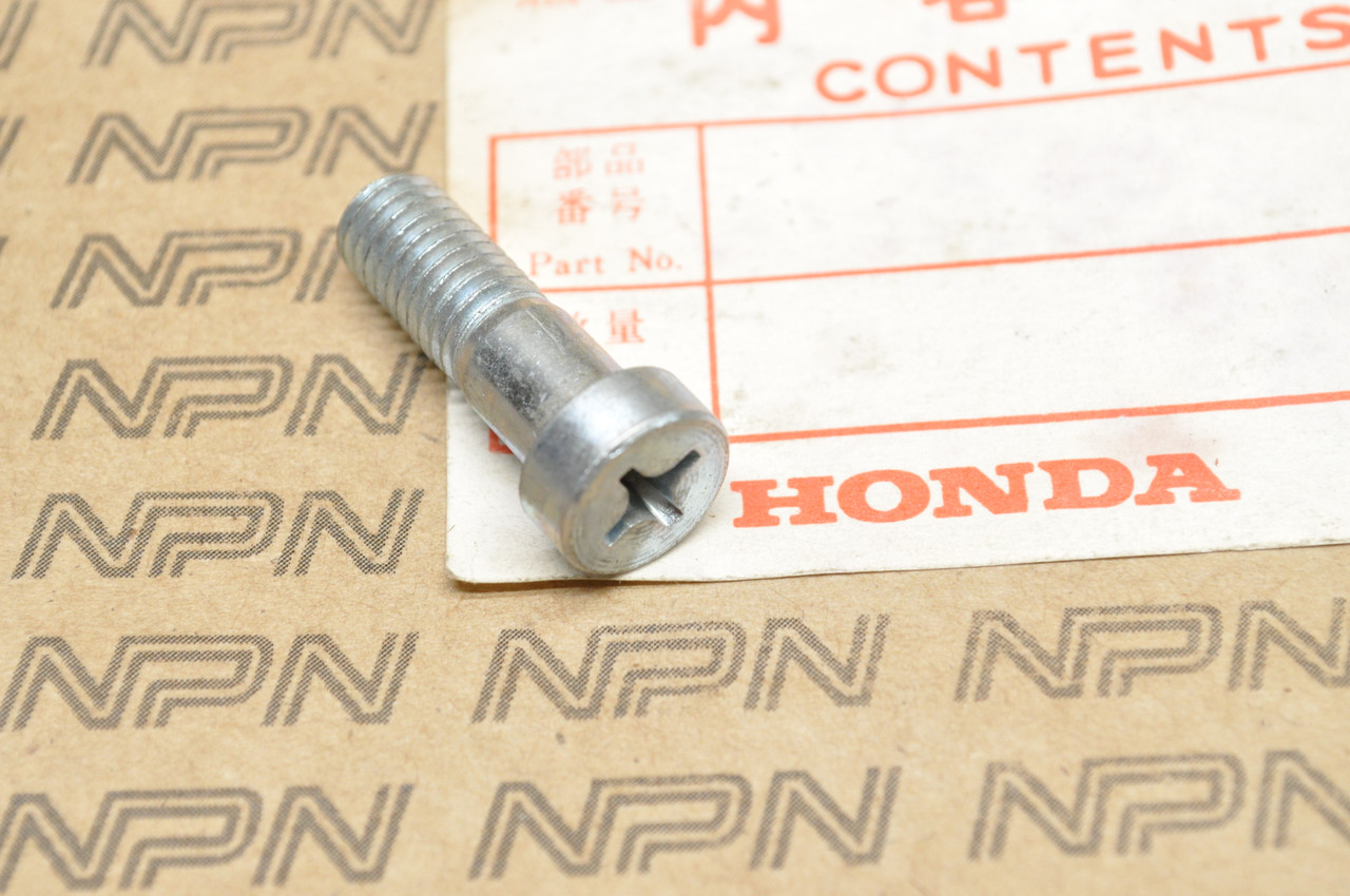 NOS Honda C100 C102 C105 T C110 C200 CT90 Front Fork Lower Bolt 90149-001-010