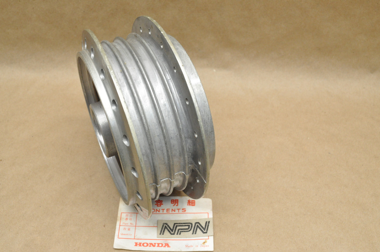 NOS Honda CL90 Rear Wheel Hub 42601-056-670