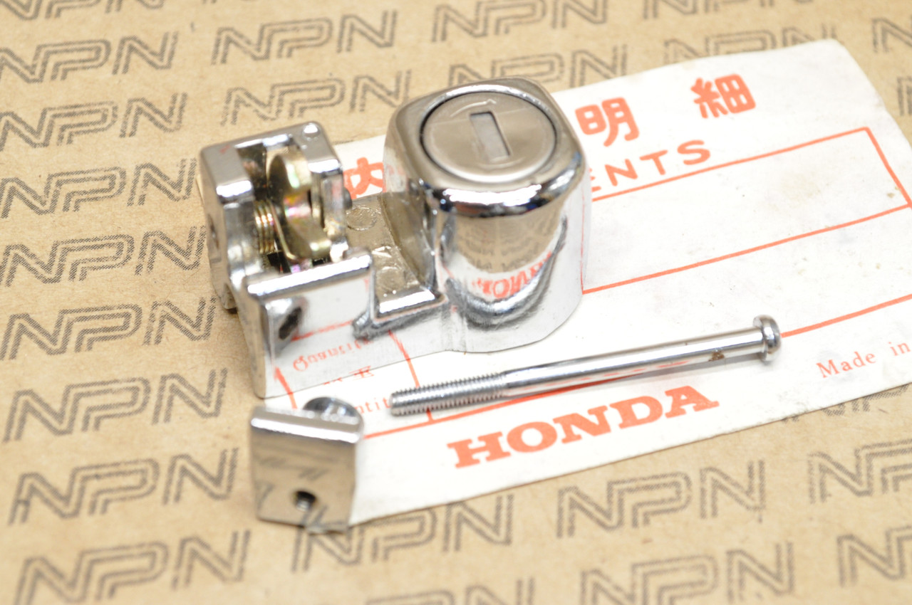 NOS Honda CB200 CB350 CB400 CB500 CB750 CL350 Gas Cap Lock Latch 17550-377-315