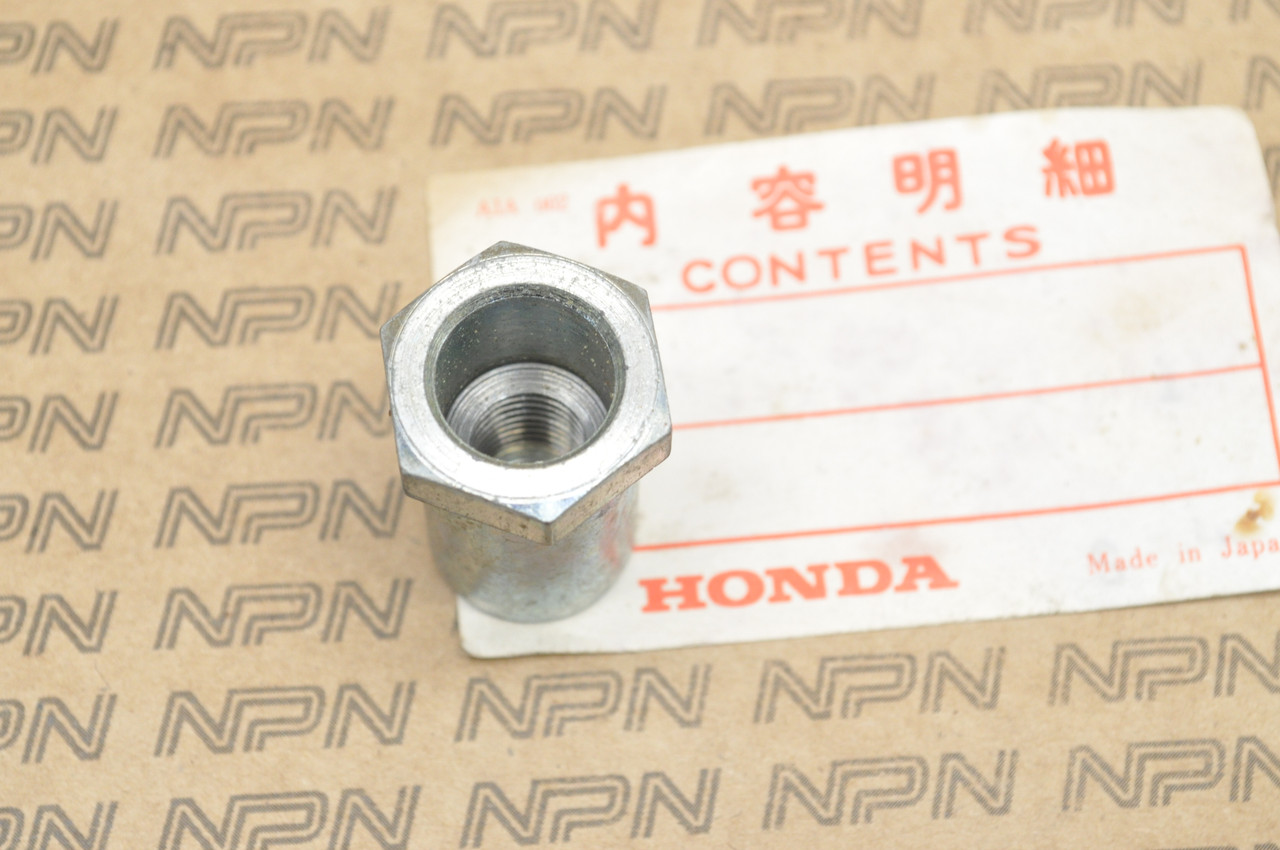 NOS Honda CB450 K0-K2 CL450 K0-K4 CL72 CL77 Front Wheel Axle Nut 90305-283-000
