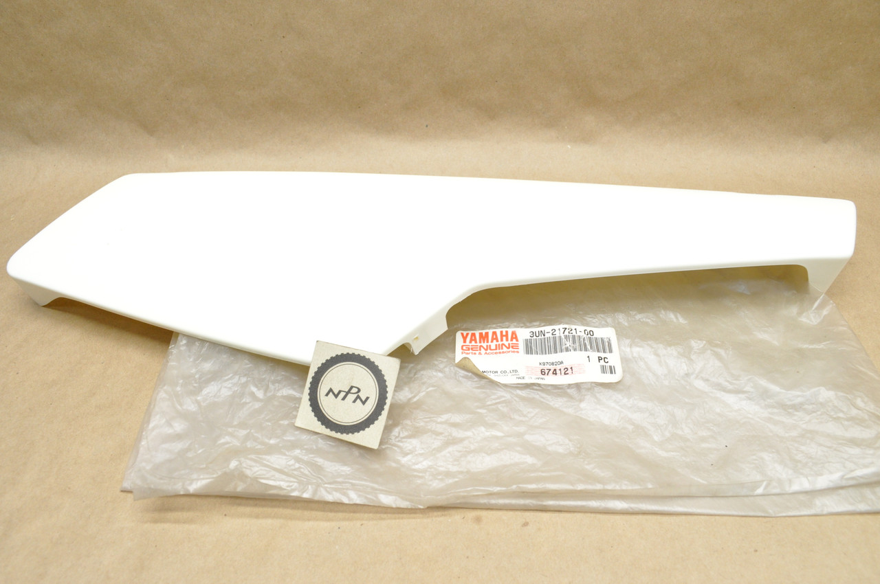NOS Yamaha 1988 DT50 White Right Side Cover Panel #2 3UN-21721-00