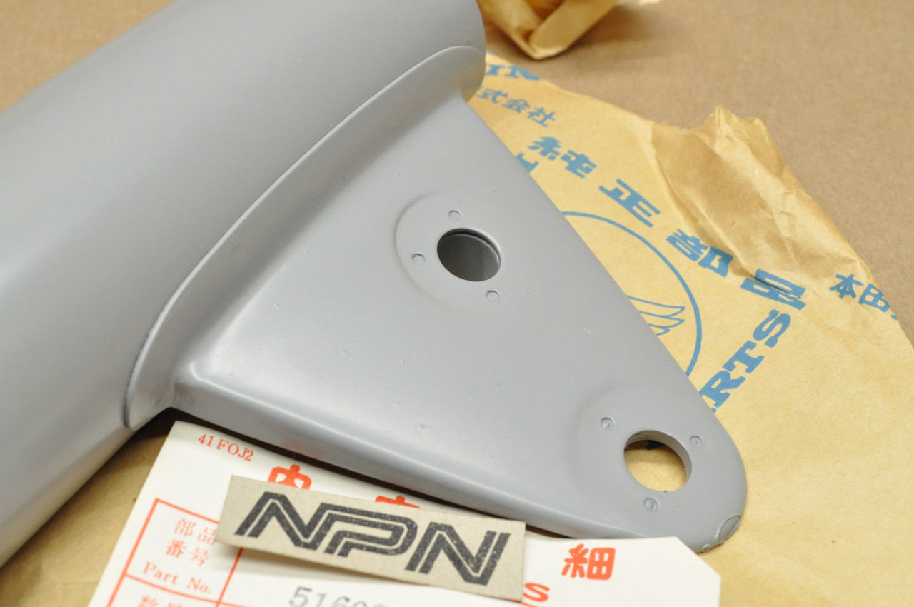 NOS Honda CB350 K3 Right Fork Ear Head Light Stay Cover Bracket 51602-317-671 Z