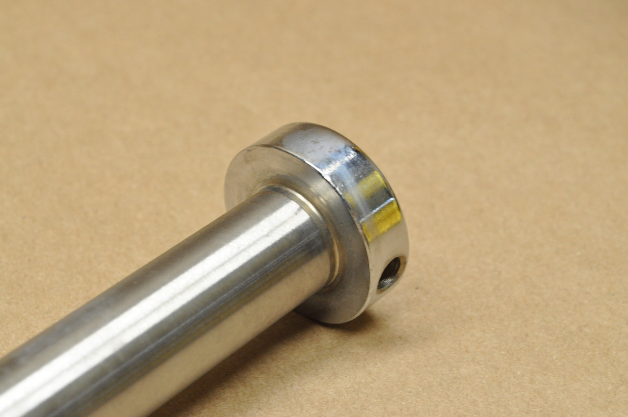 NOS Honda CB450 K1-K7 CB500 T CL450 K0-K6 Rear Wheel Axle Shaft 42301-292-000