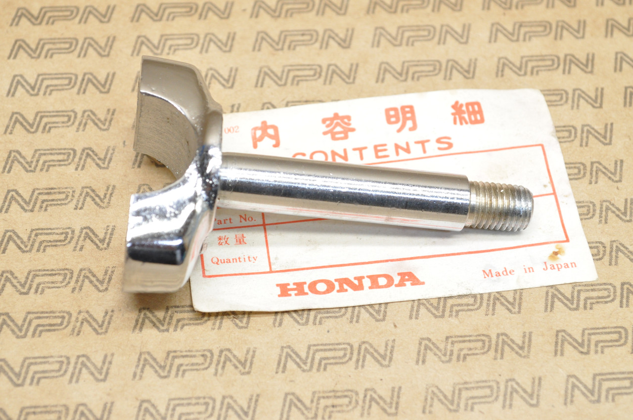 NOS Honda CB450 K0 Lower Handle Bar Clamp Holder 53132-283-010