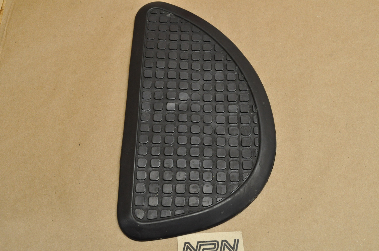 Vintage Used OEM Honda CL72 CL77 Left Gas Tank Pad Knee Rubber Grip 17662-273-000