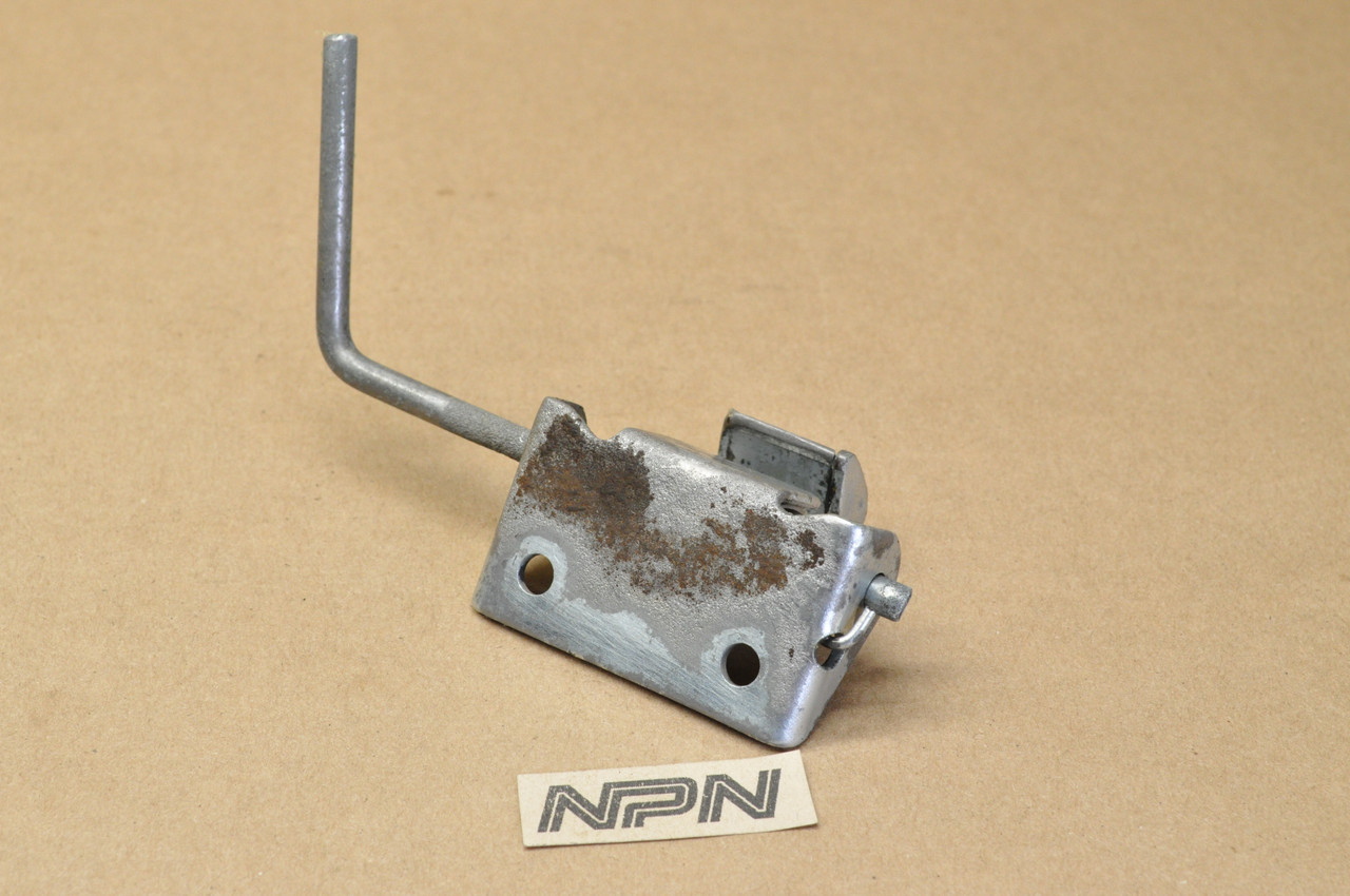 Vintage OEM Honda CT70 K0-K3 CT70H Seat Catch Latch Release Lever 77230-098-000