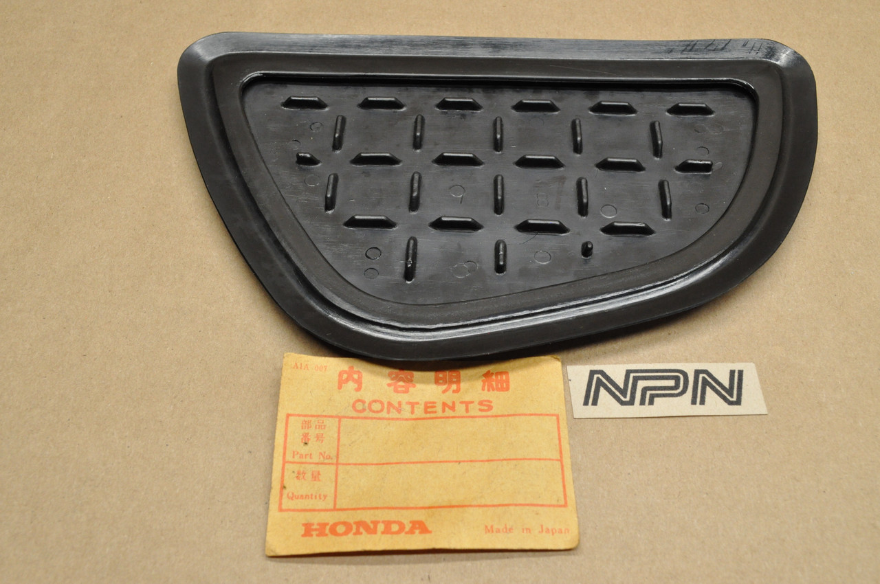 NOS Honda CA175 CL90 CL125 CL175 Left Tank Knee Grip Rubber 17662-223-000