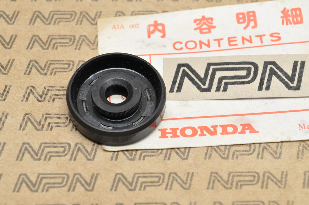 NOS Honda CB450 K0 NOK Clutch Lifter Rod Oil Seal 8x30x8 91203-283-000