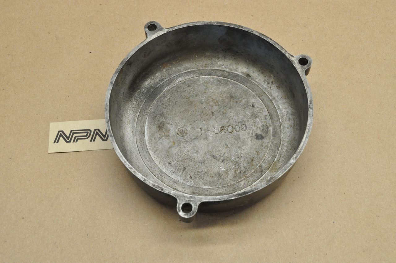 Vtg OEM Yamaha 1973-75 RD250 RD350 Stator Magneto Generator Cover 360-15415-01