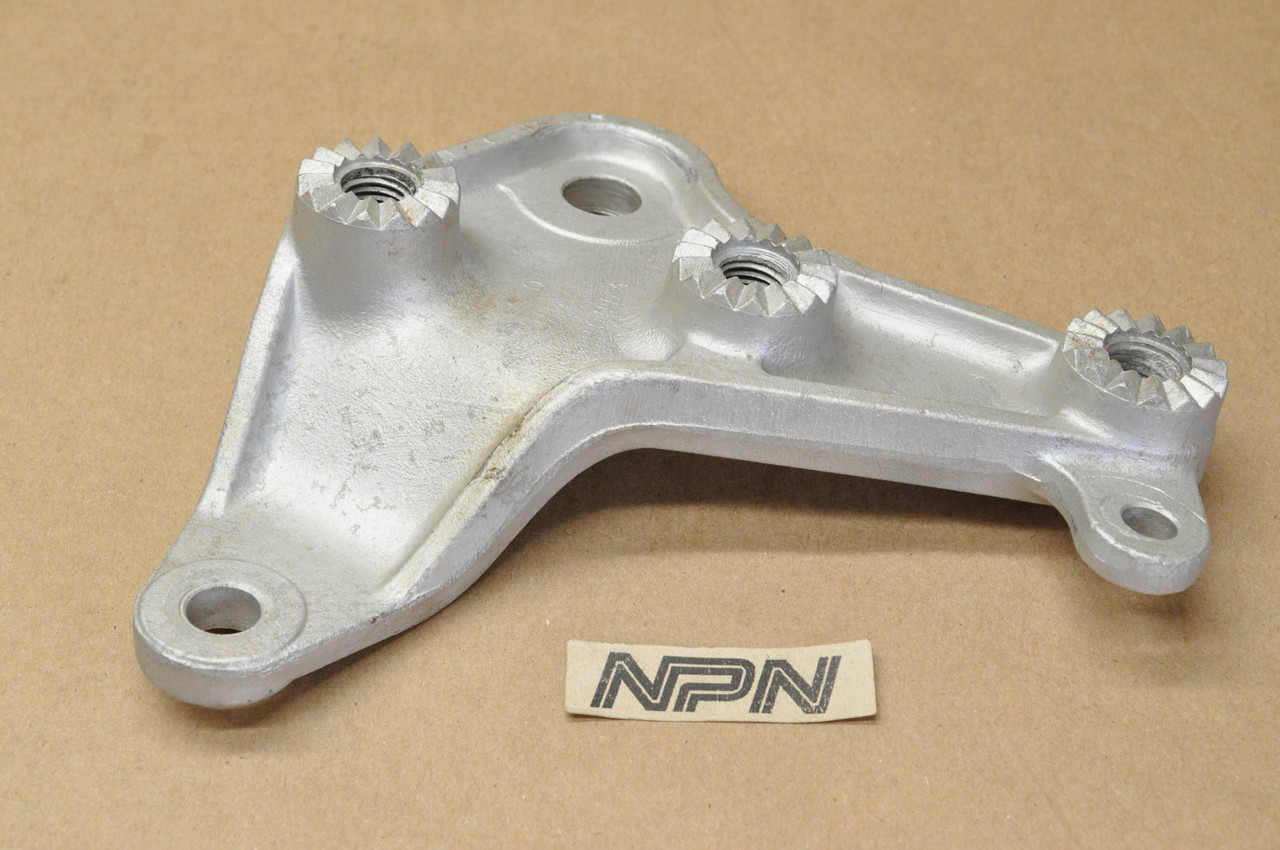 VTG Used OEM Honda CB72 CB77 Left Foot Peg Rest Step Mount Bracket 50652-268-010