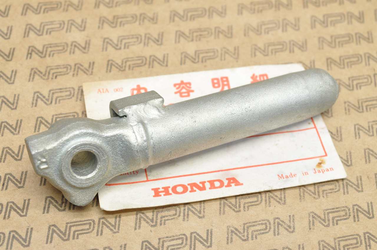 NOS Honda CL100 CL100S CL125 S CL90 SL90 Right Foot Peg Step Arm 50616-056-670