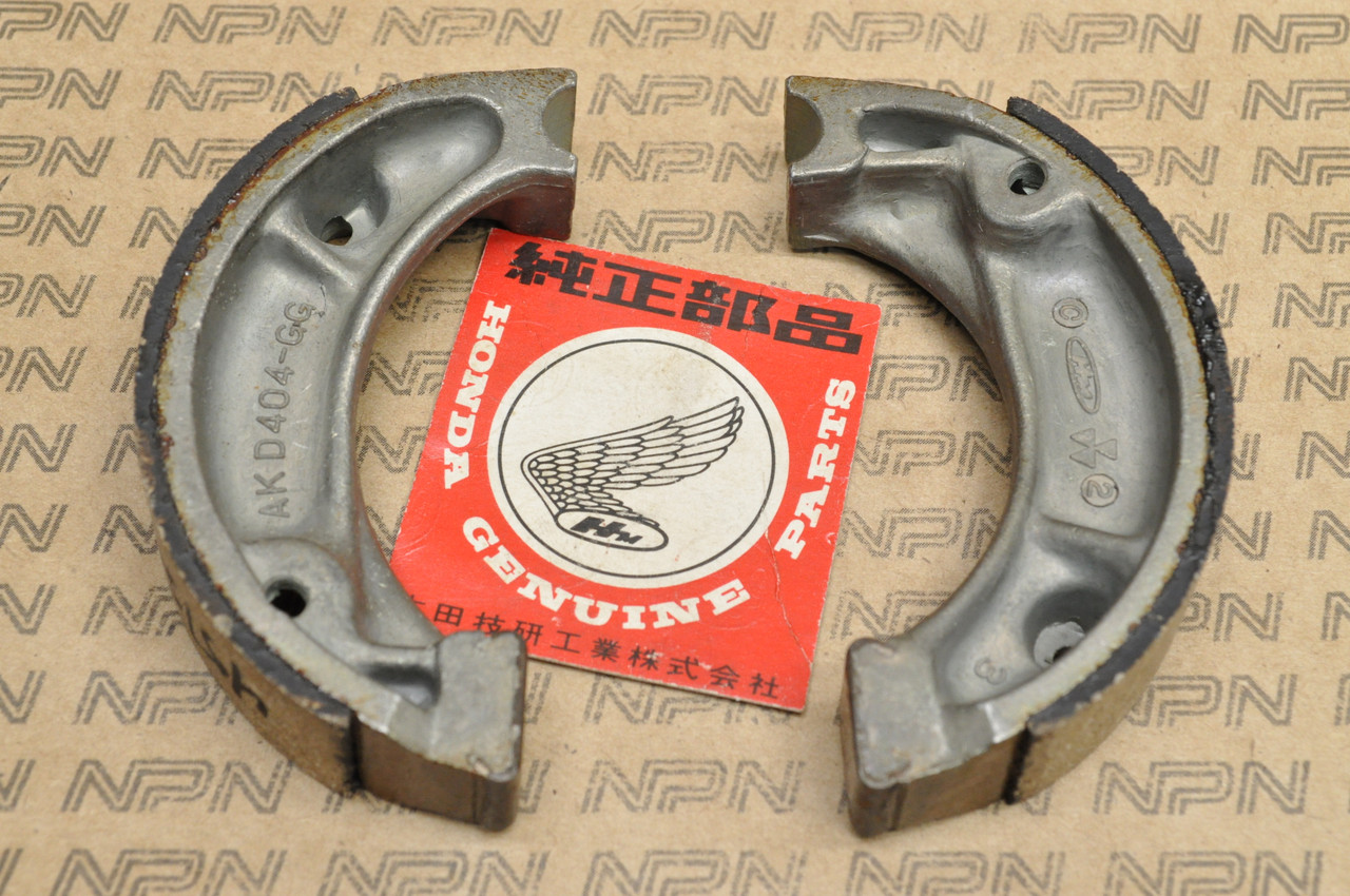 NOS Honda 1982-83 NU50 Urban Express Brake Shoe Pad Pair 45120-GG2-003