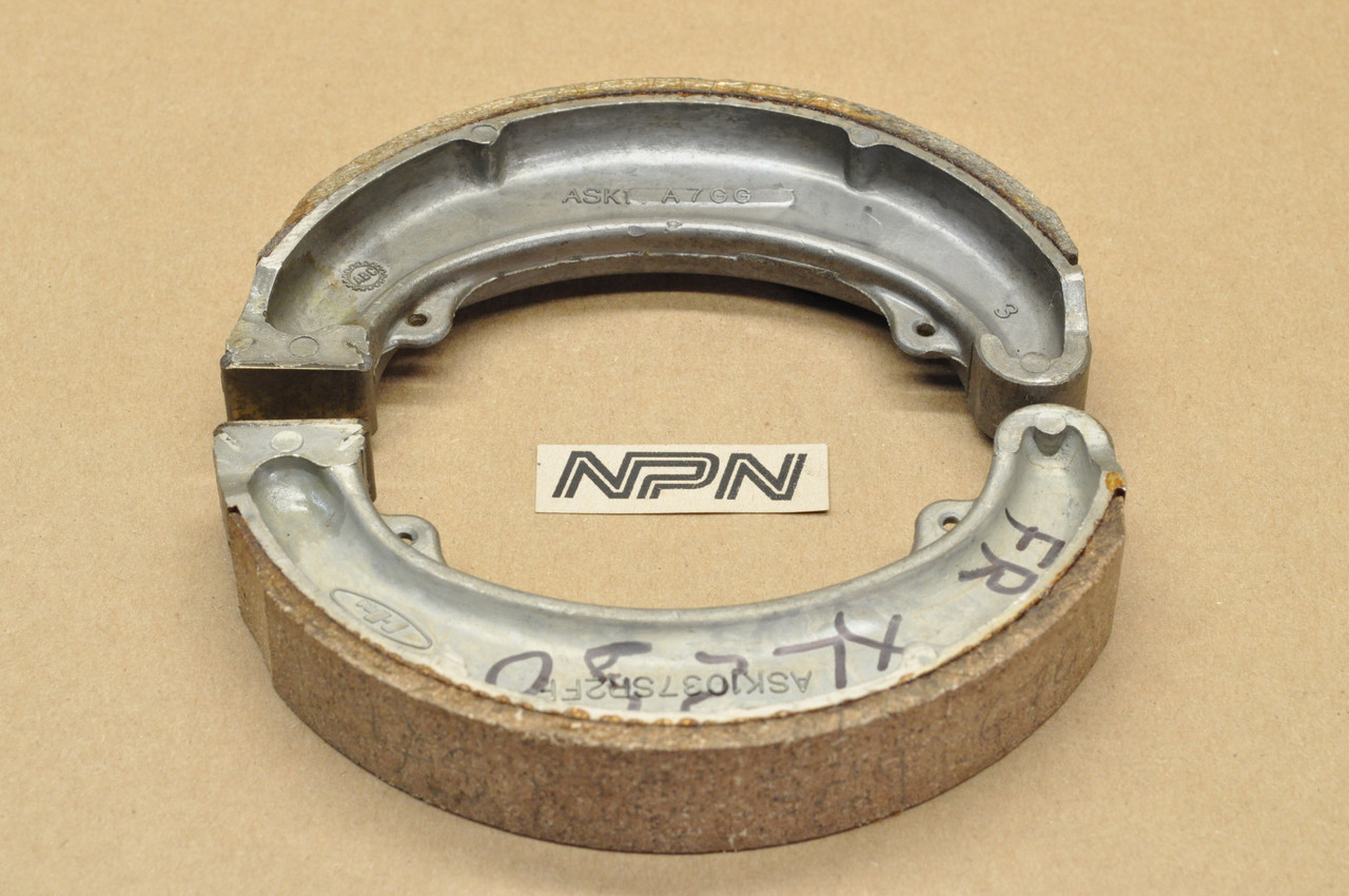 NOS Honda MR250 MT250 XL250 XL350 Front Brake Pad Shoe Set 45120-329-670