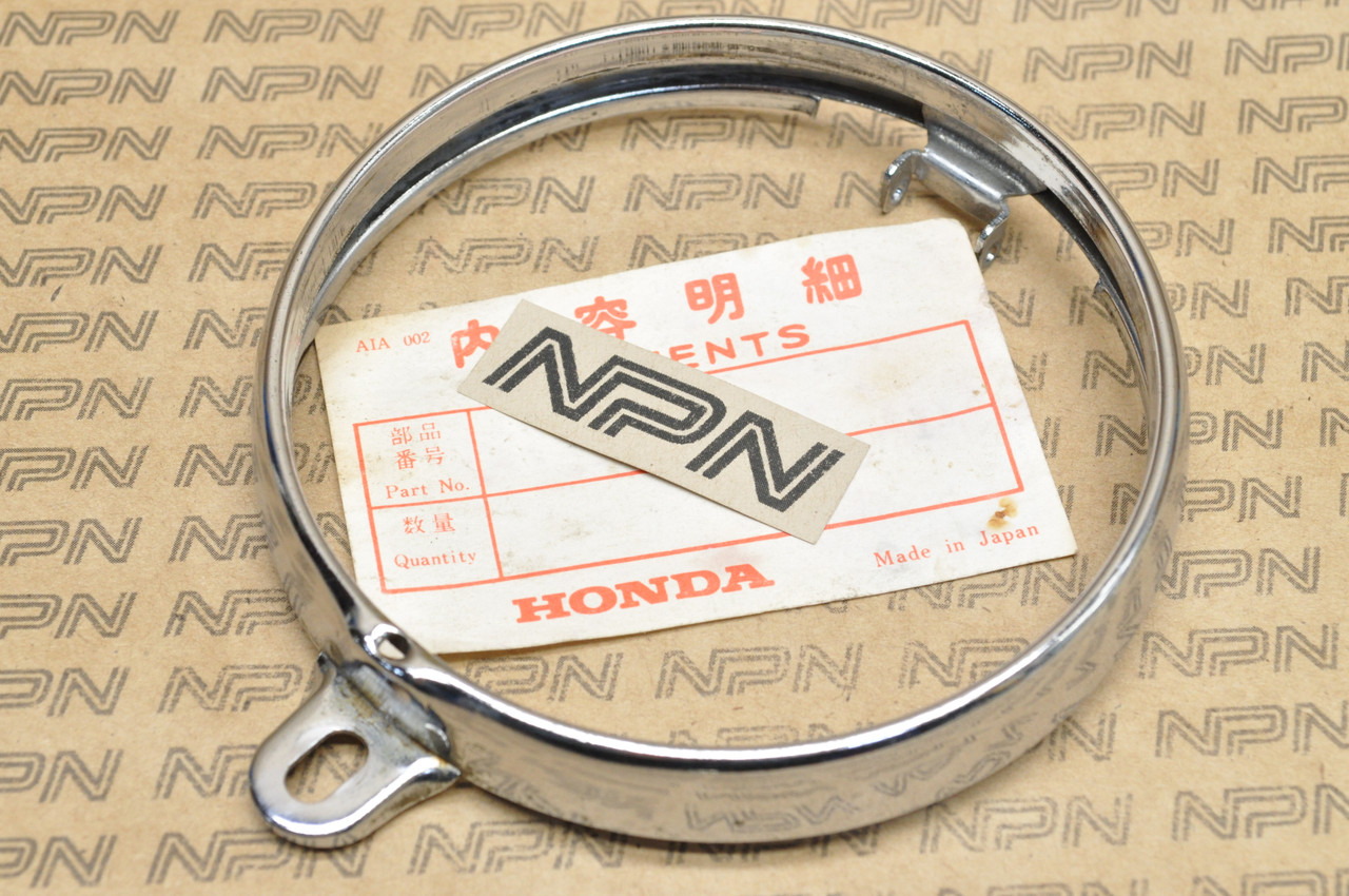 1980-1991 Jaguar XJS Fuel Filter - WIX 33161 - PartsGeek.com