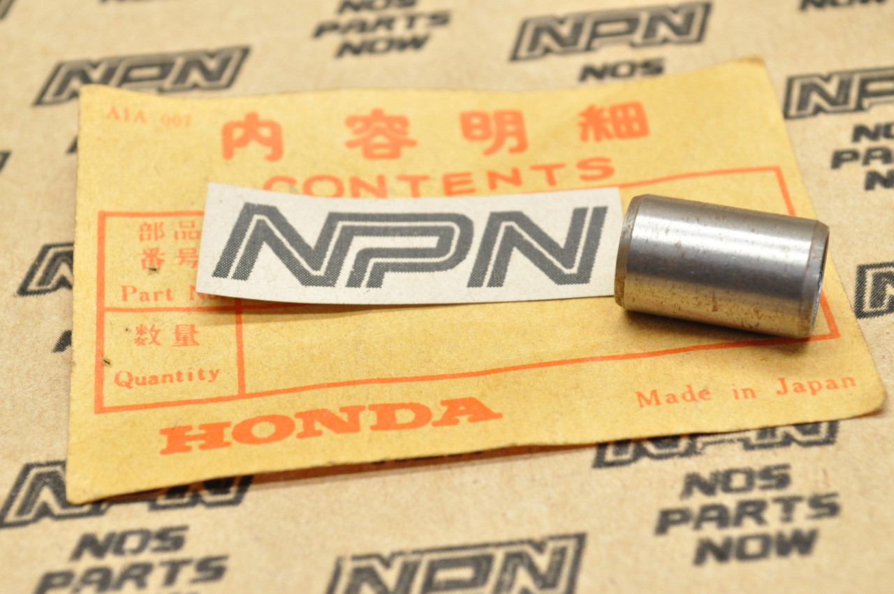 NOS Honda CA72 CA77 CB72 CB77 CL72 CL77 Knock Pin Dowel 90707-259-000
