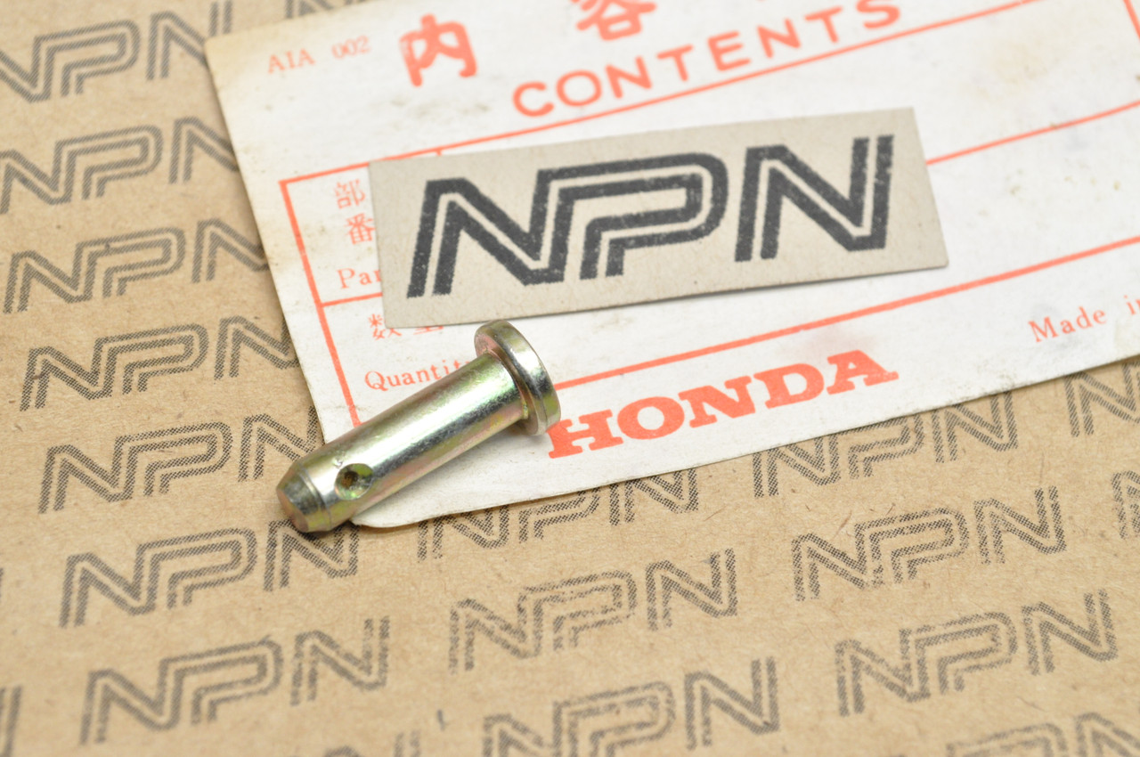 NOS Honda XL250 K1-K2 XL350 K0-K1 Seat Hinge Pin Bar 77203-356-000