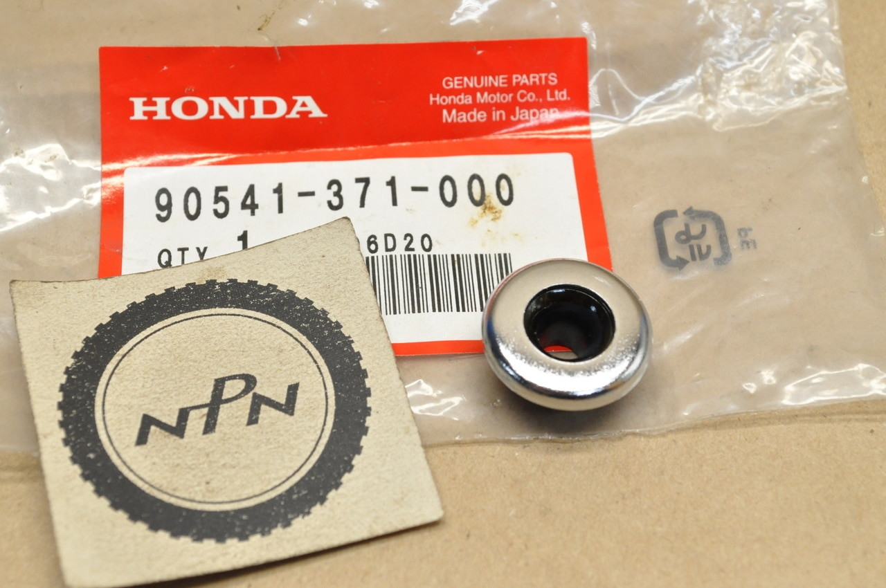 NOS Honda CX500 GL1000 GL1100 XL75 XL100 XR75 XR80 Bolt Rubber 90541-371-000