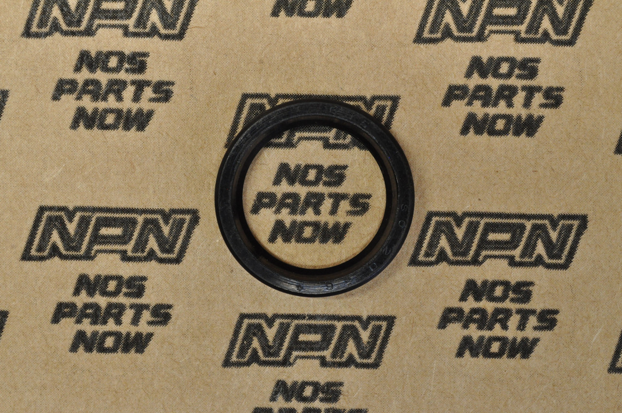 NOS Honda CA160 CA175 CB160 CB175 Starter Sprocket Oil Seal 91205-216-000
