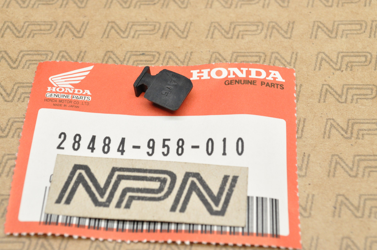 NOS Honda ATC185 S ATC200 ATC200S Recoil Hook Plate Rubber 28484-958-010