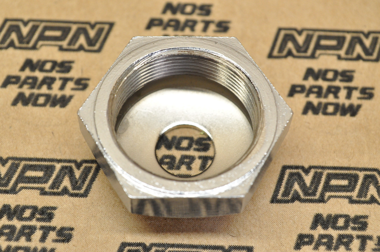 NOS Honda ATC200 ATC250 XL250 XL500 XR250 XR500 Stem Head Nut 90304-428-000