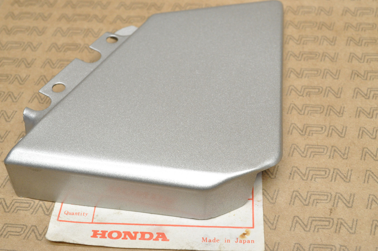 NOS Honda 1985 CH150 Elite Silver Right Foot Board Peg Pillion Cover 50619-KJ9-300 ZH