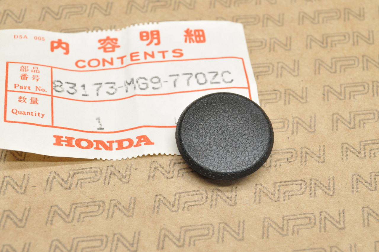 NOS Honda 1984-85 GL1200 Gold Wing Panel Blind Cap Plug 83173-MG9-770 ZC