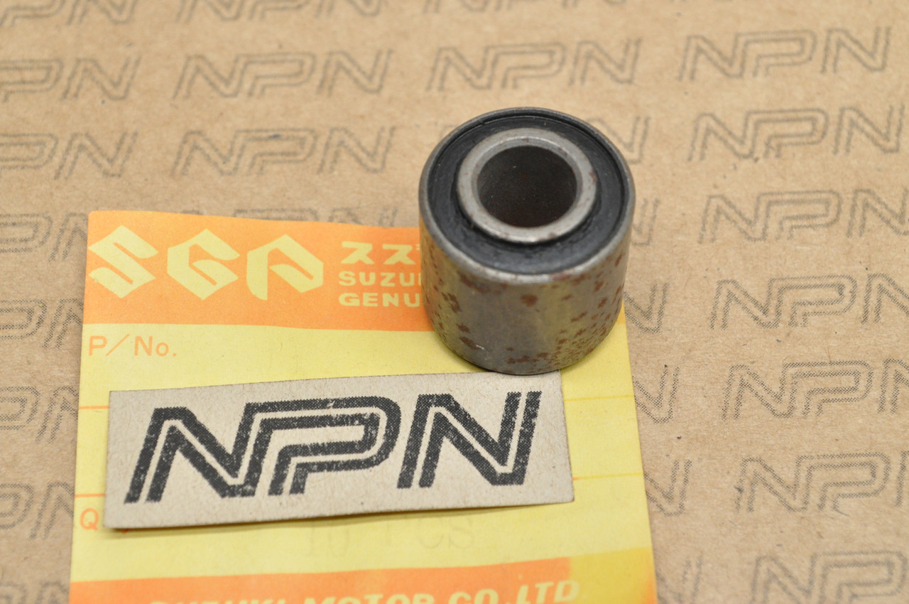 NOS Suzuki DR400 FZ50 GS1000 GS850 RE5 RM250 RM400 SP500 Bushing 09319-10008